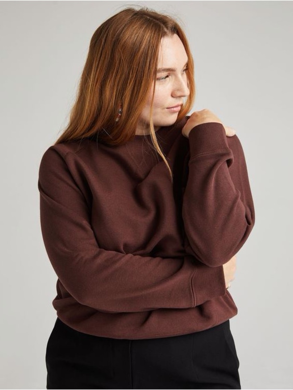 Richer Poorer Ribbed Crewneck Sweatshirt in Deep Maroon